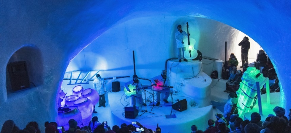 Tutto esaurito per il primo concerto nel teatro-igloo sul ghiacciaio Presena